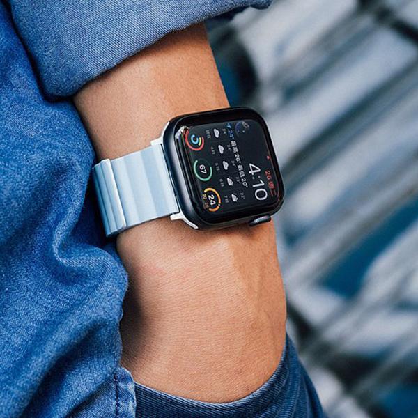 Dây Đeo UNIQ Revix Reversible Magnetic Silicone Strap (42/44/45mm) Chính Hãng