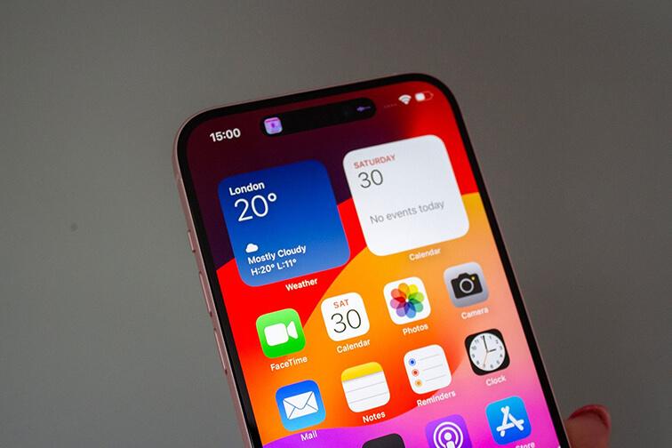 kiểm tra màn hình iphone 15 plus cũ