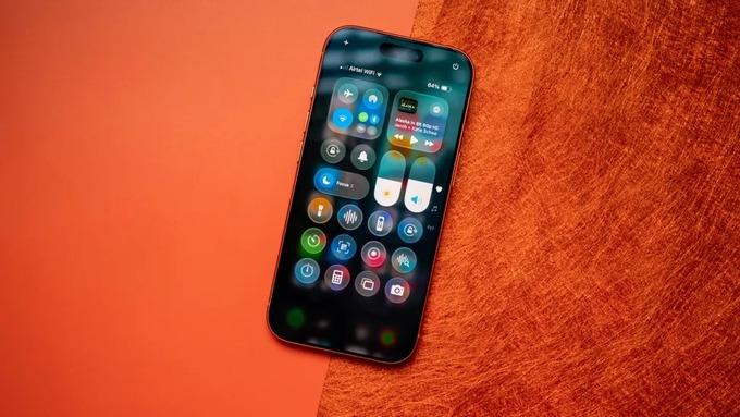 iOS 26 + Apple Intelligence